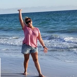 Meet your Posher, Cricket